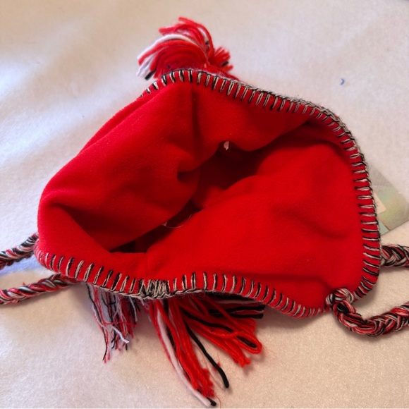 Boys Chicago Blackhawks Hat - Picture 6 of 11